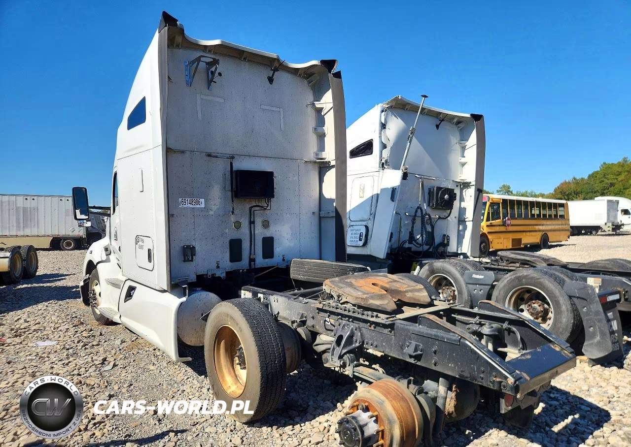 2020 Kenworth Construction T680 VIN:1XKYDP9X3LJ311151 - 2