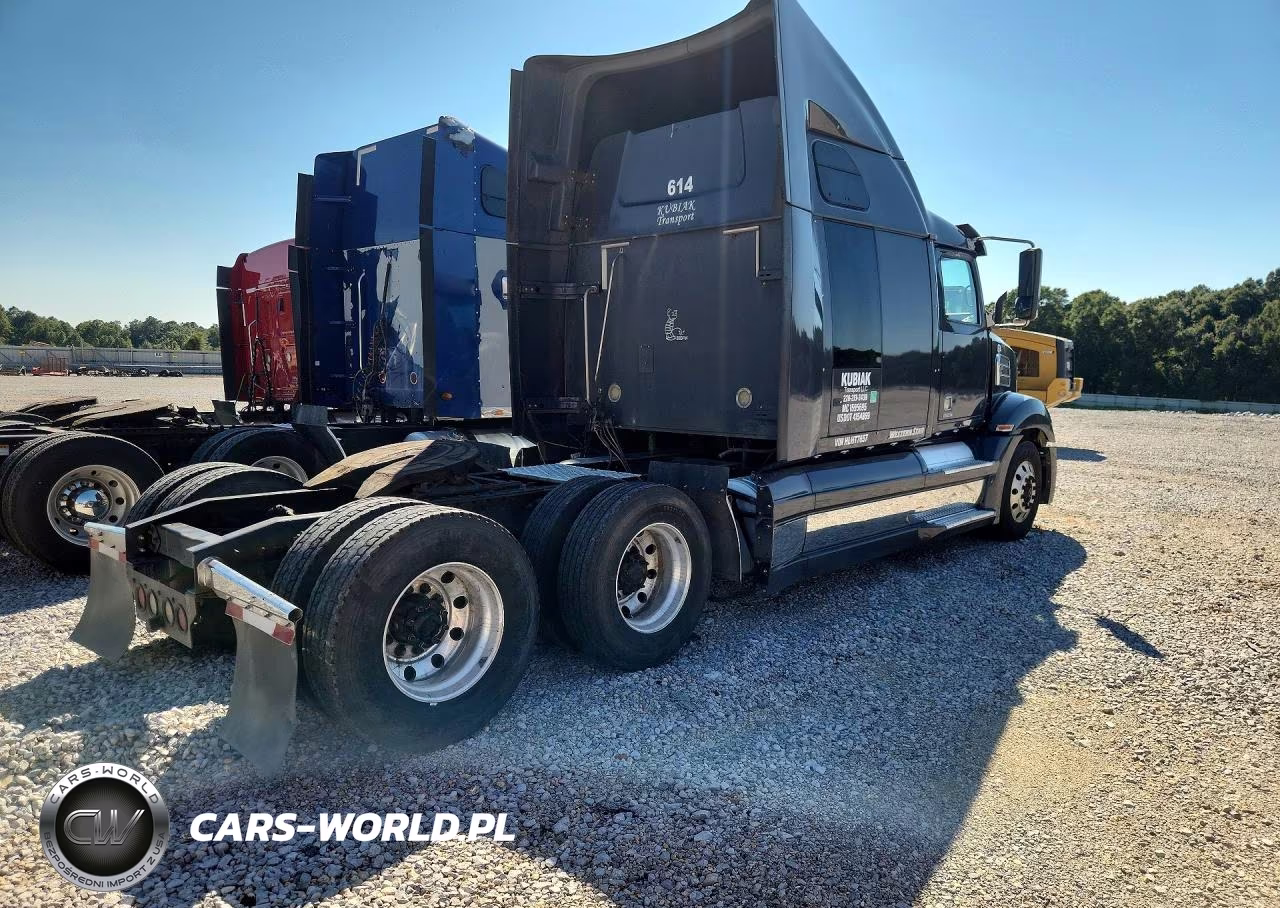 2017 Western Star-Auto Car 5700 Xe - Semi Truck VIN:5KJJBHDR2HLHT7657 - 3