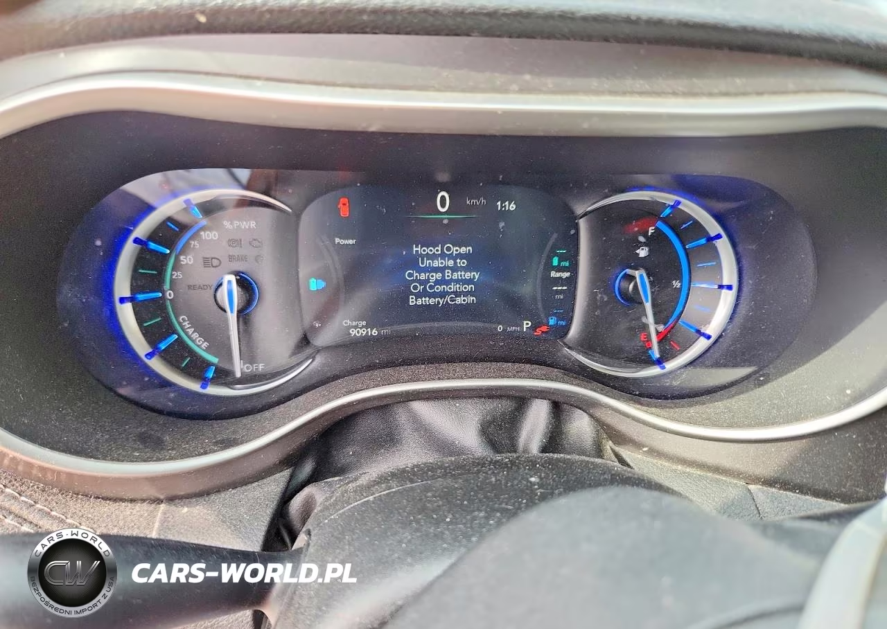 2022 Chrysler Pacifica Hybrid Touring L VIN:2C4RC1L7XNR120981 - 9