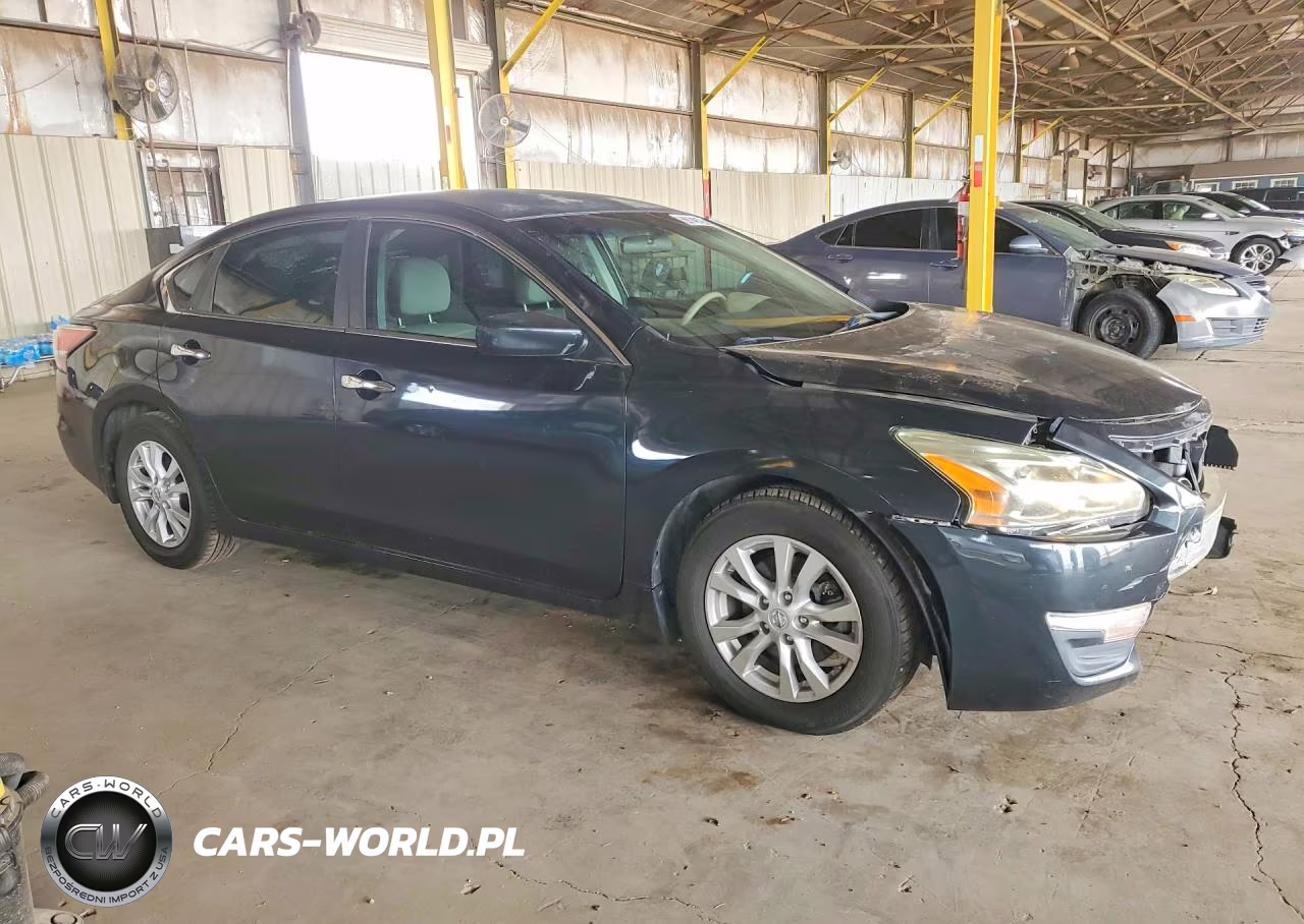 2014 Nissan Altima 2.5 S VIN:1N4AL3AP0EC323405 - 4