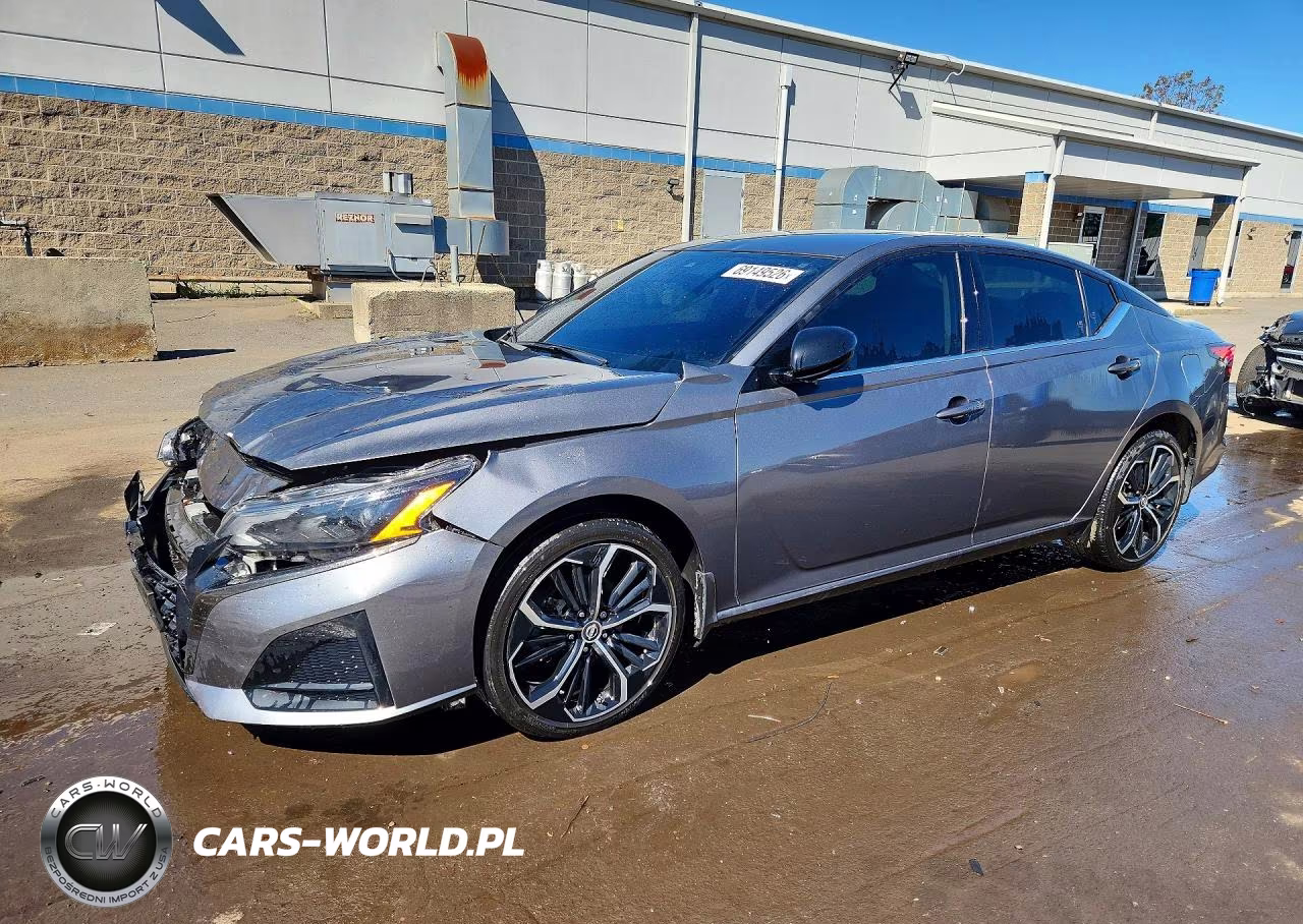 2024 Nissan Altima Sr – zdjęcie 1 z 12