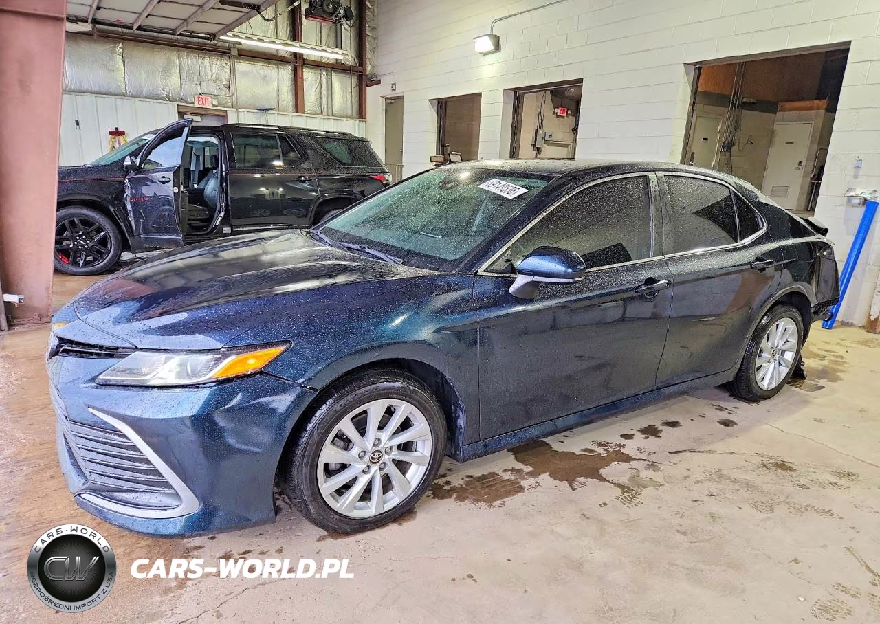 2021 Toyota Camry Le VIN:4T1C11BK3MU027511 - 1