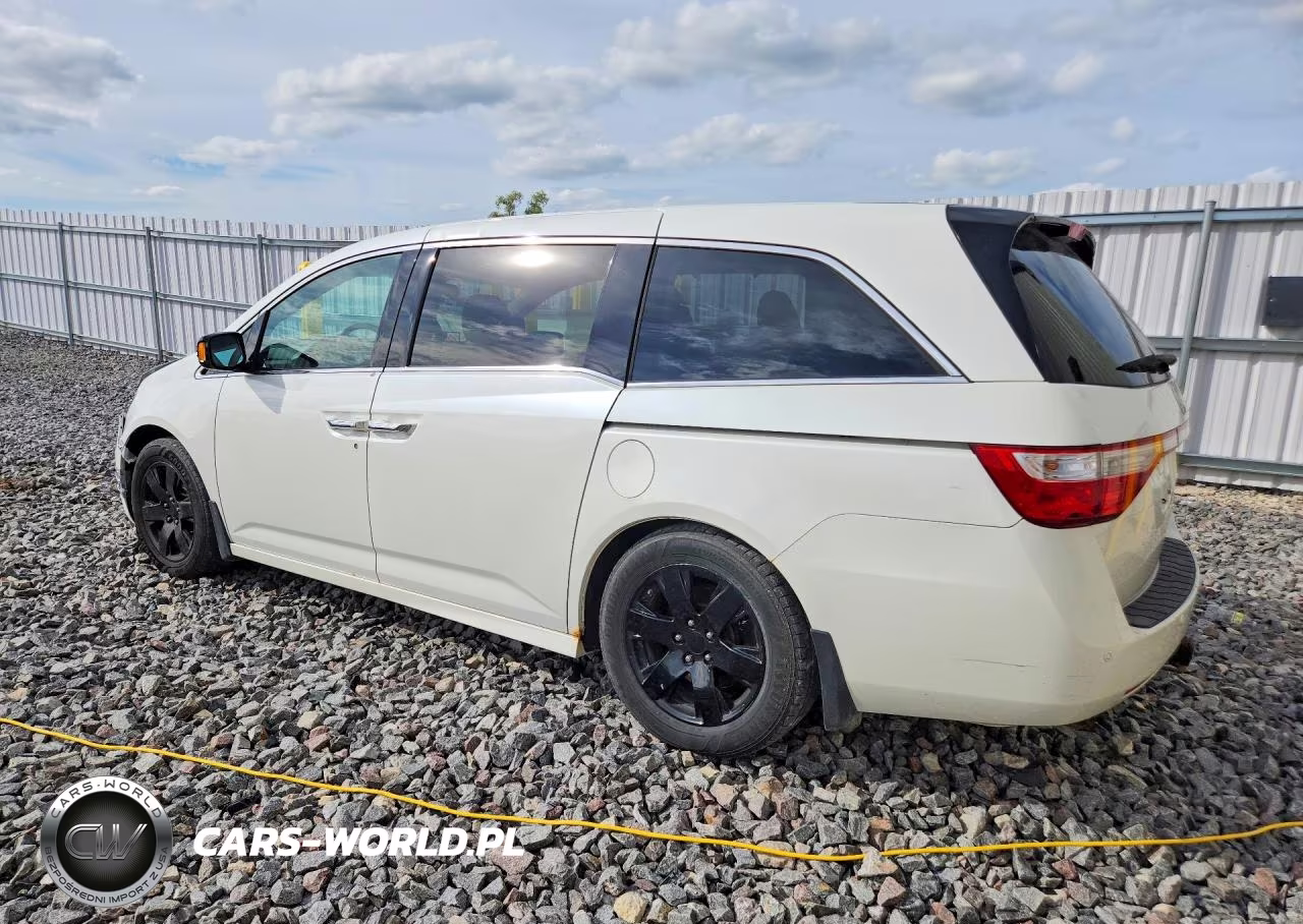 2012 Honda Odyssey Touring VIN:5FNRL5H91CB096838 - 2