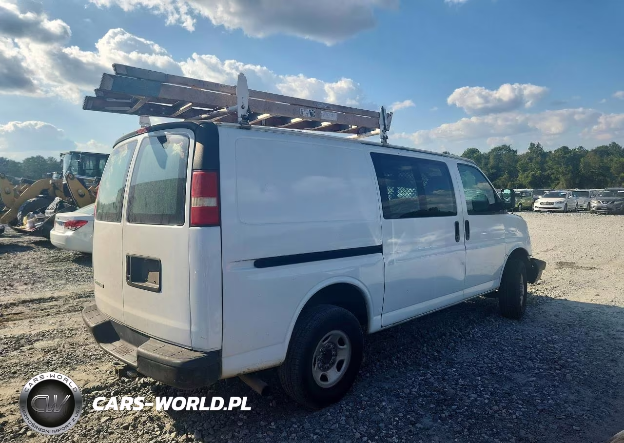 2007 Chevrolet Express G2500 VIN:1GCGG25V871198535 - 3