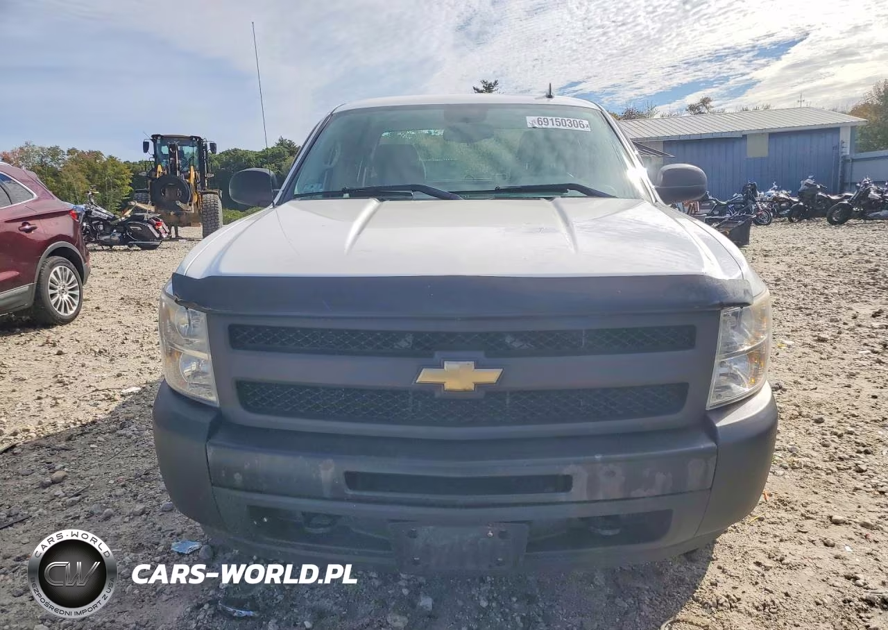 2010 Chevrolet Silverado K1500 VIN:1GCSKPEA7AZ131842 - 5