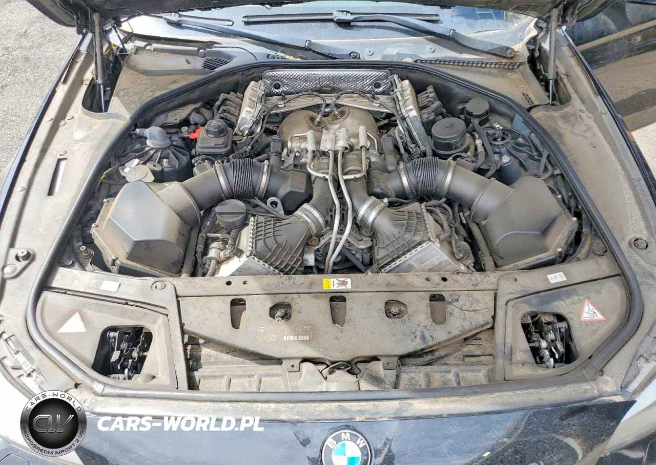 2013 BMW M5 VIN:WBSFV9C54DD096973 - 11