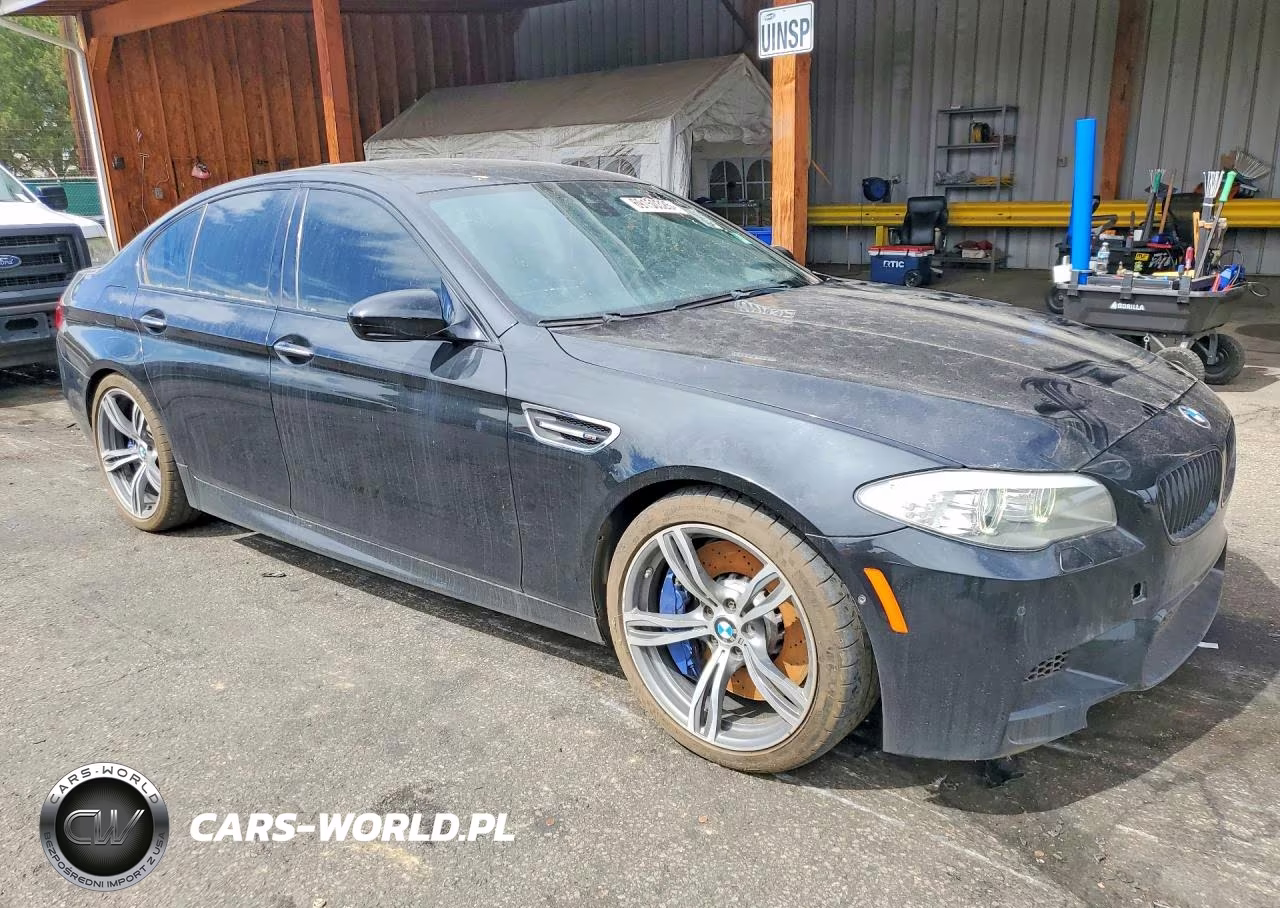 2013 BMW M5 VIN:WBSFV9C54DD096973 - 4