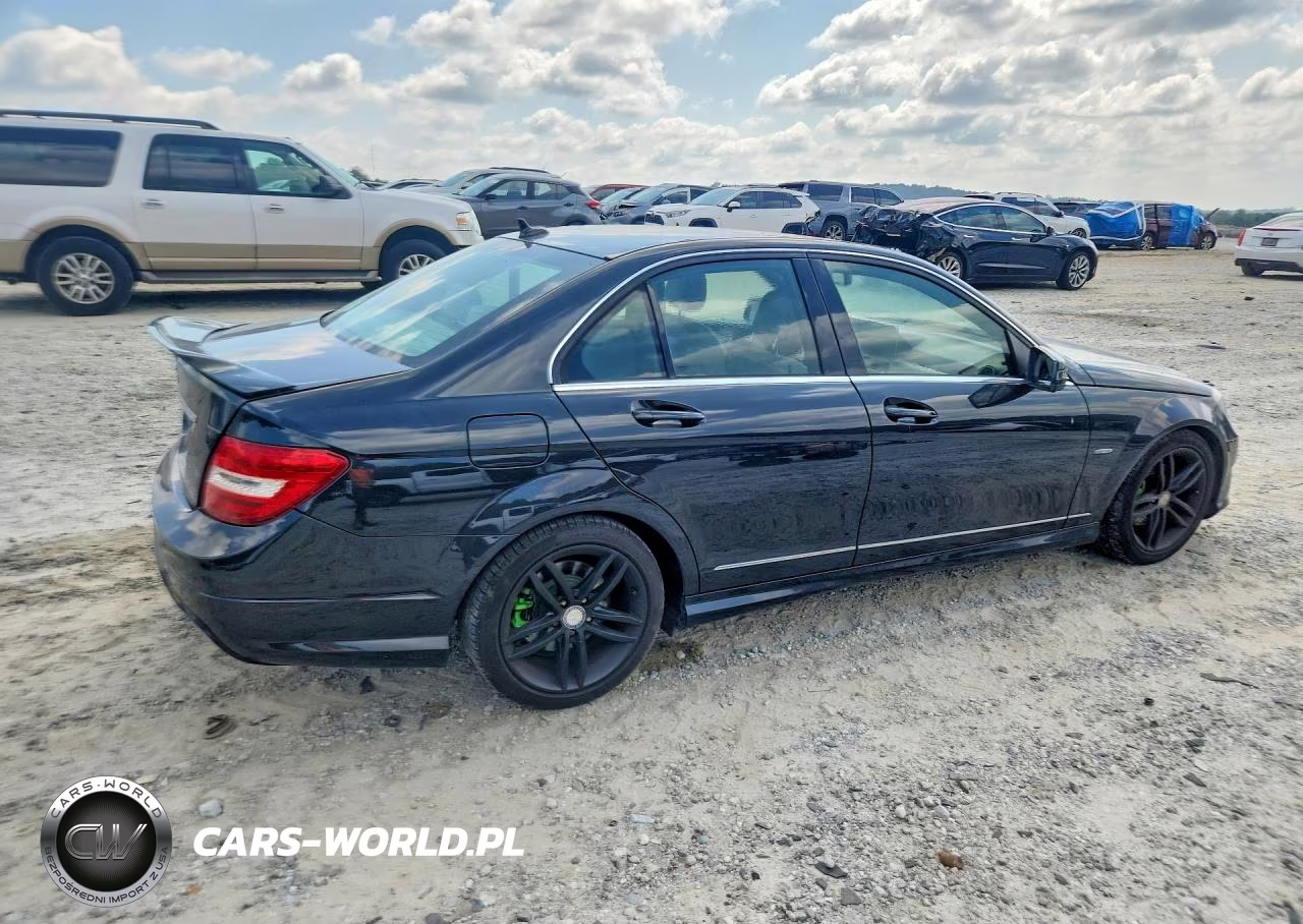 2012 Mercedes-Benz C 250 VIN:WDDGF4HB5CR237325 - 3