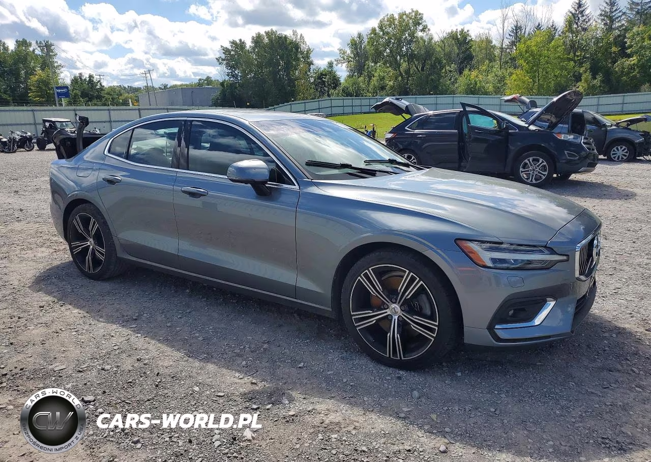 2019 Volvo S60 T6 Inscription VIN:7JRA22TL7KG017602 - 4