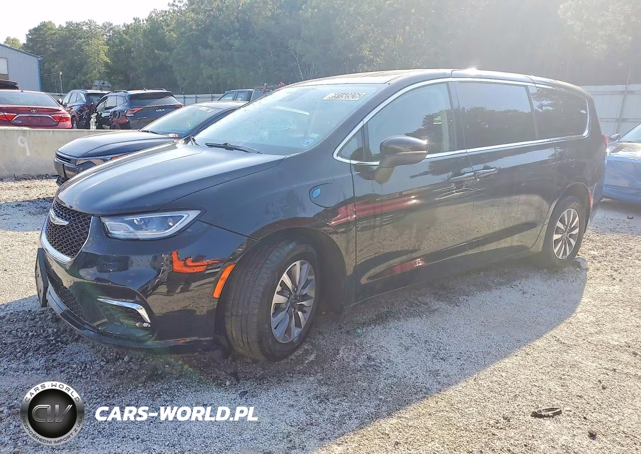 2023 Chrysler Pacifica Hybrid Touring L – zdjęcie 1 z 13