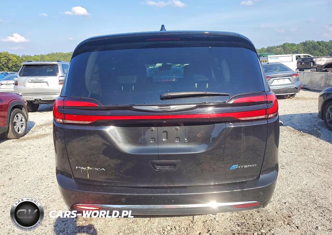 2023 Chrysler Pacifica Hybrid Touring L VIN:2C4RC1L71PR611586 - 6