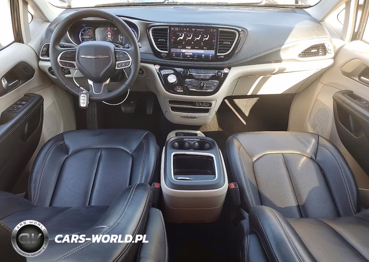 2023 Chrysler Pacifica Hybrid Touring L VIN:2C4RC1L71PR611586 - 8