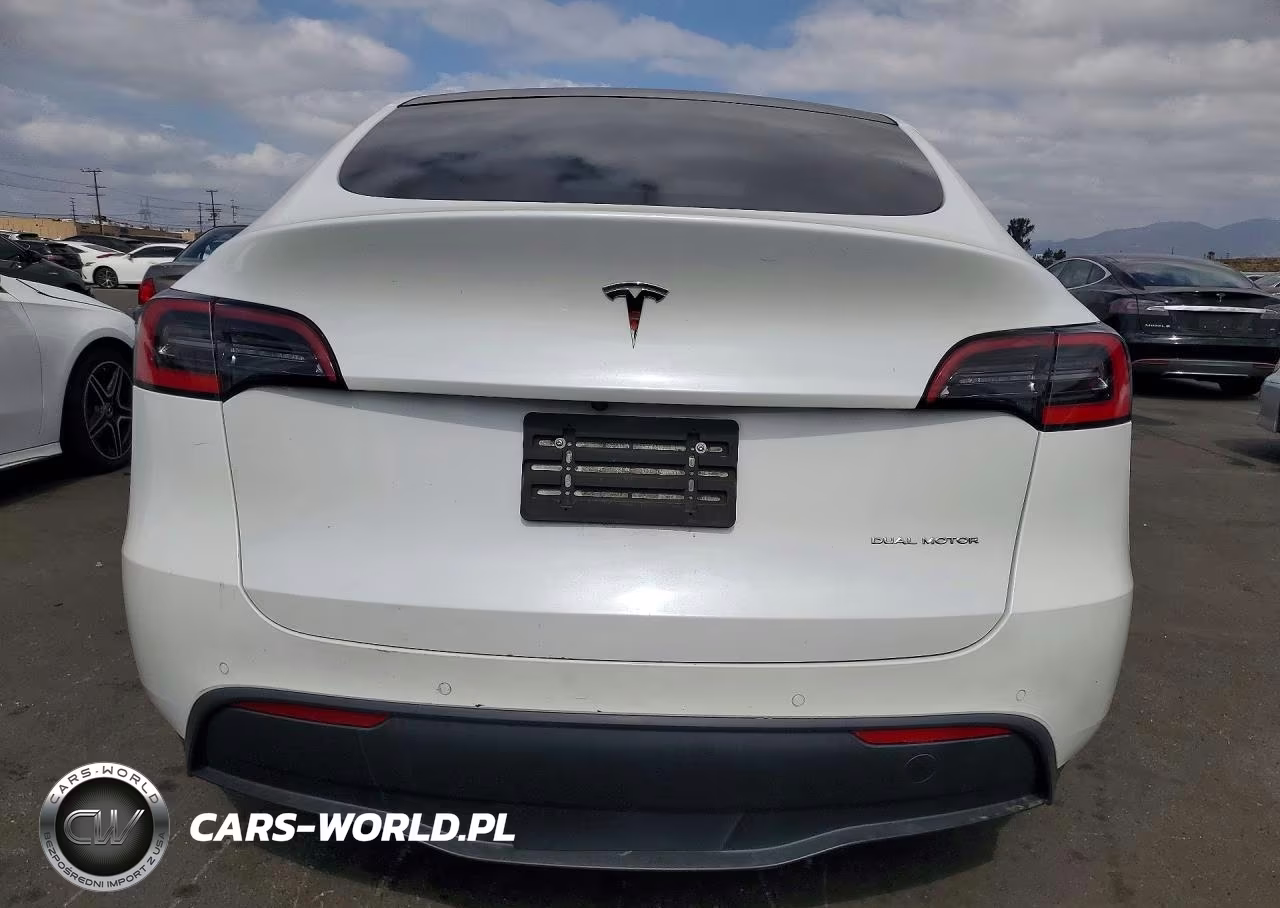 2021 Tesla Model Y VIN:5YJYGDEE8MF077829 - 6