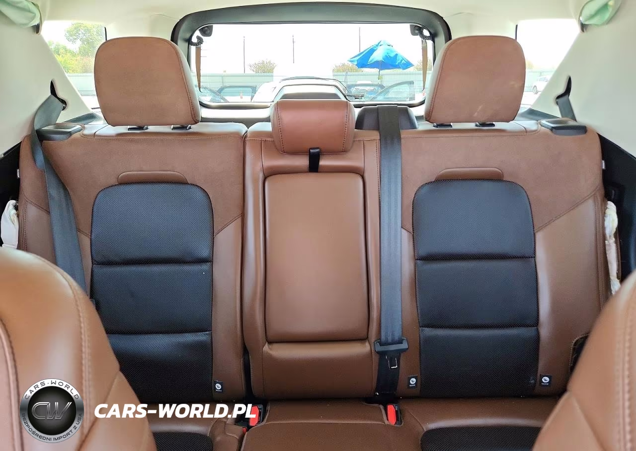 2021 Ford Bronco Sport Badlands VIN:3FMCR9D92MRB06404 - 10