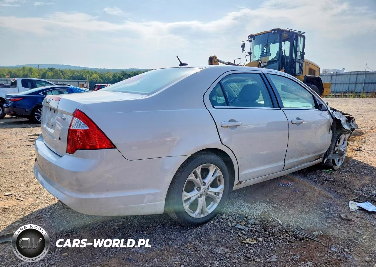 2012 Ford Fusion Se VIN:3FAHP0HA0CR113789 - 3