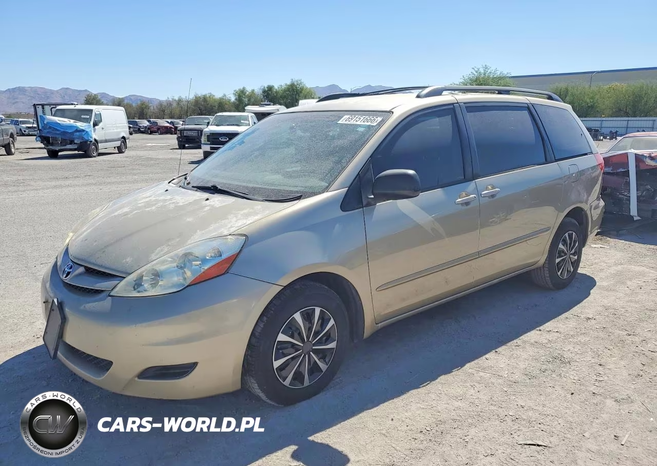 2010 Toyota Sienna Ce 7-Passenger