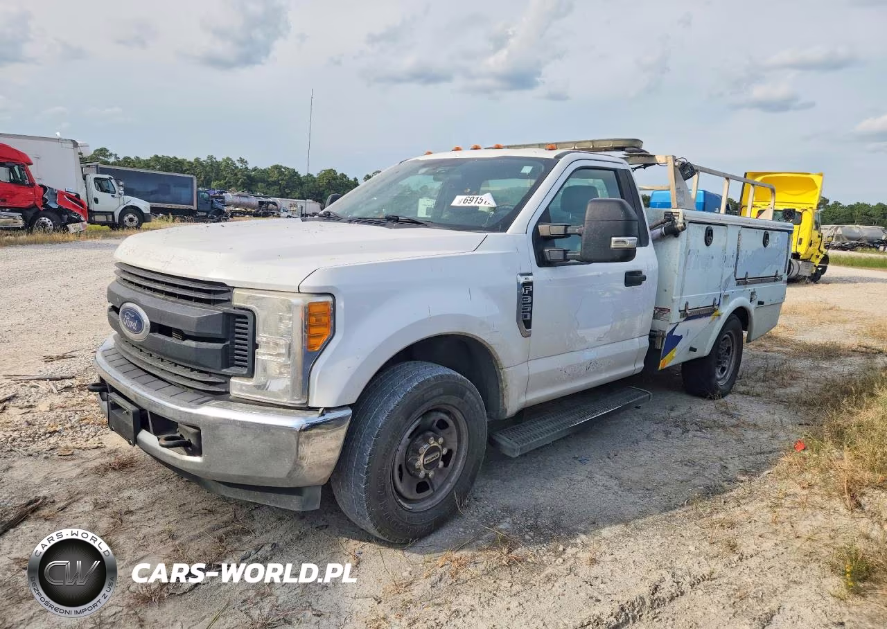 2017 Ford F350 Super Duty VIN:1FDRF3E68HEE58724 - 1