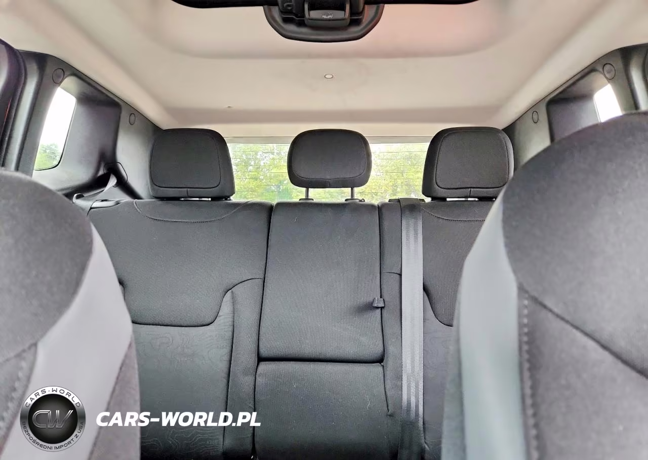2020 Jeep Renegade Trailhawk VIN:ZACNJBC19LPL20934 - 10