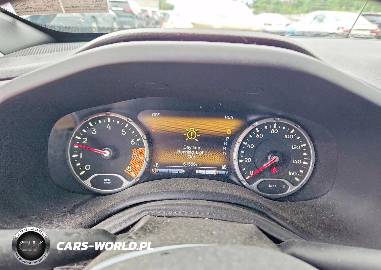 2020 Jeep Renegade Trailhawk VIN:ZACNJBC19LPL20934 - 9