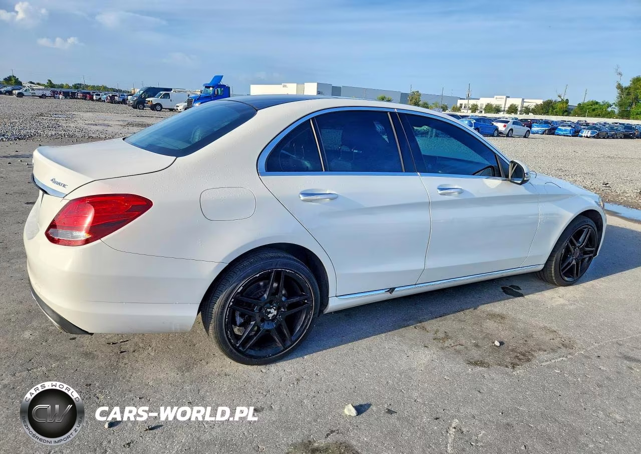 2018 Mercedes-Benz C 300 4Matic VIN:WDDWF4KB1JR312149 - 3