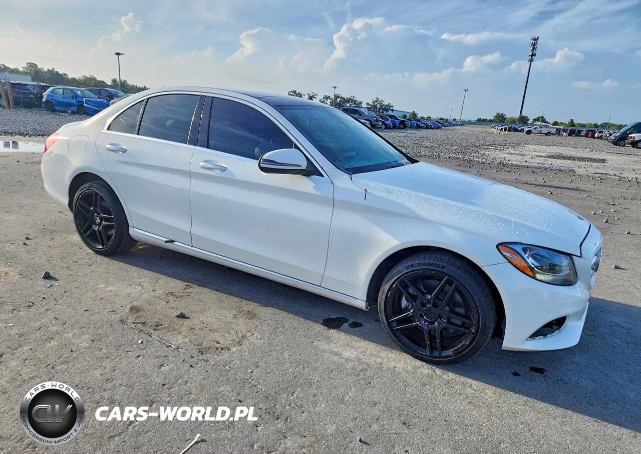 2018 Mercedes-Benz C 300 4Matic VIN:WDDWF4KB1JR312149 - 4