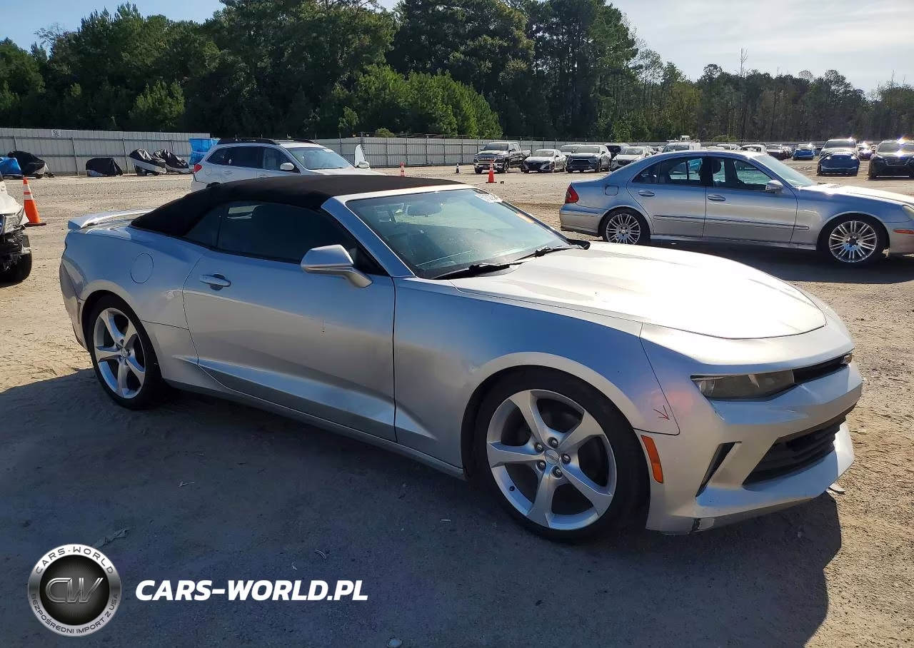 2018 Chevrolet Camaro Lt VIN:1G1FB3DX2J0128201 - 4