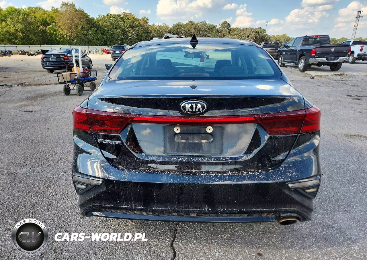 2021 Kia Forte Lxs VIN:3KPF24AD7ME360179 - 6