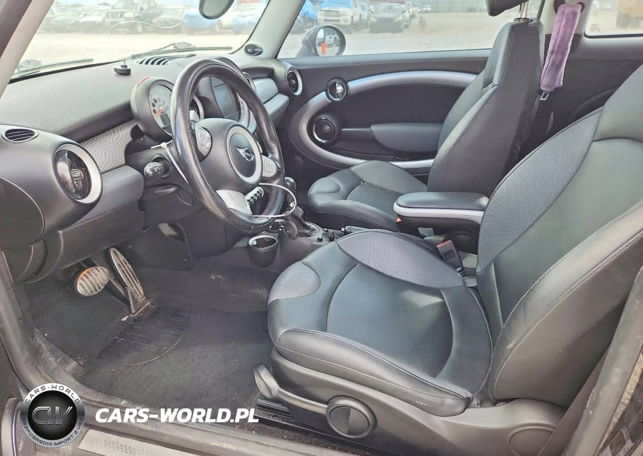 2010 Mini Cooper S VIN:WMWMF7C50ATZ69049 - 7