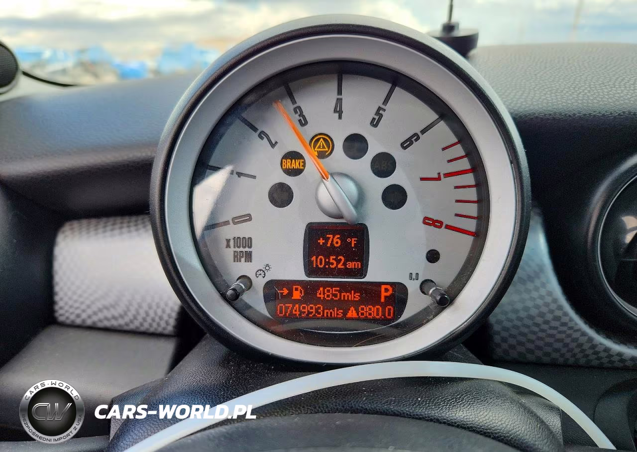 2010 Mini Cooper S VIN:WMWMF7C50ATZ69049 - 9