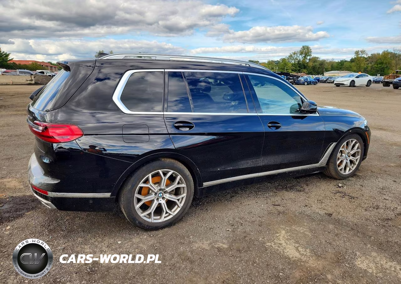 2022 BMW X7 xDrive40I VIN:5UXCW2C07N9M34792 - 3