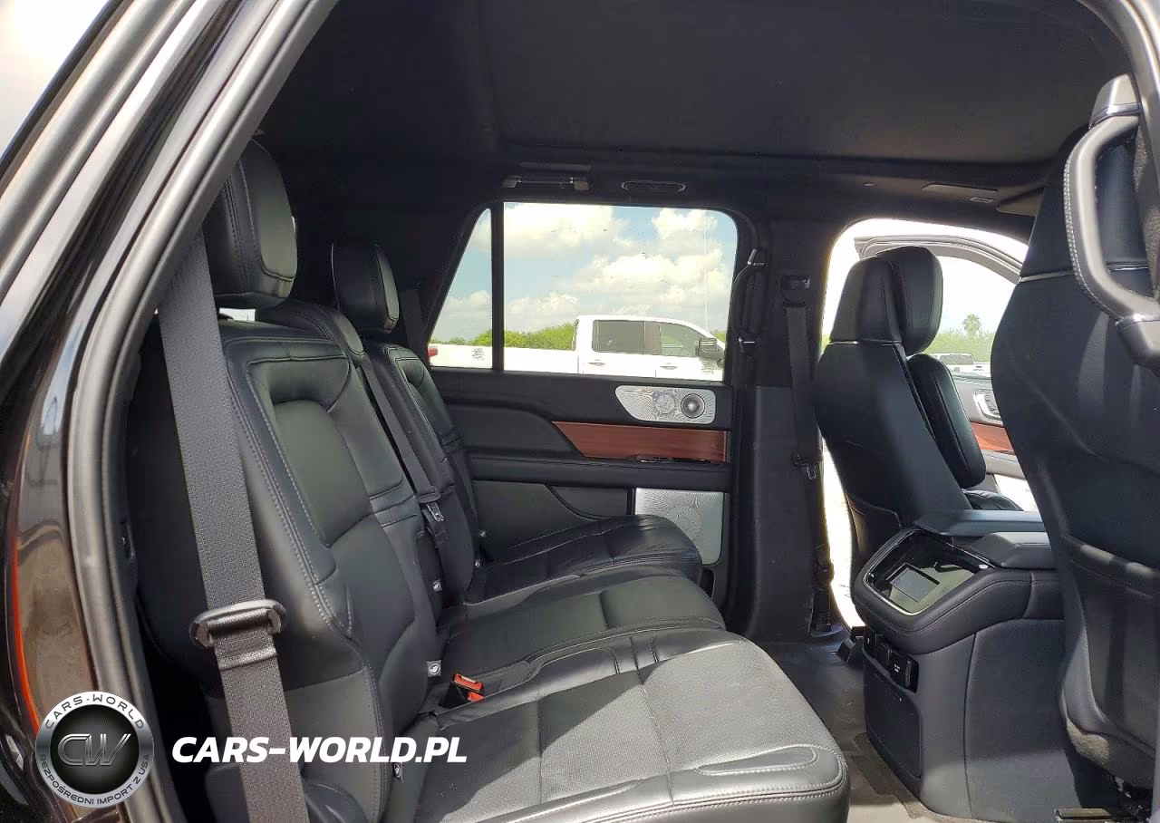 2024 Lincoln Navigator Reserve VIN:5LMJJ2LG7REL13657 - 11