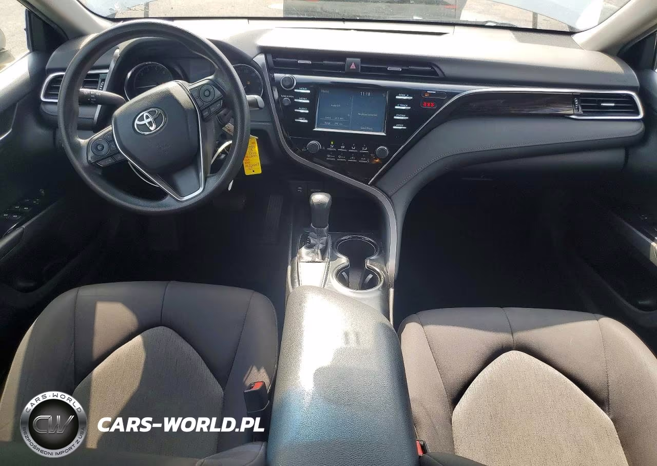 2018 Toyota Camry Le VIN:4T1B11HK9JU619476 - 8