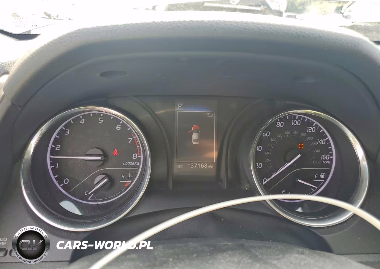 2018 Toyota Camry Le VIN:4T1B11HK9JU619476 - 9