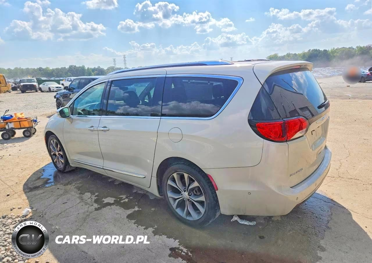 2017 Chrysler Pacifica Limited VIN:2C4RC1GG2HR705634 - 2