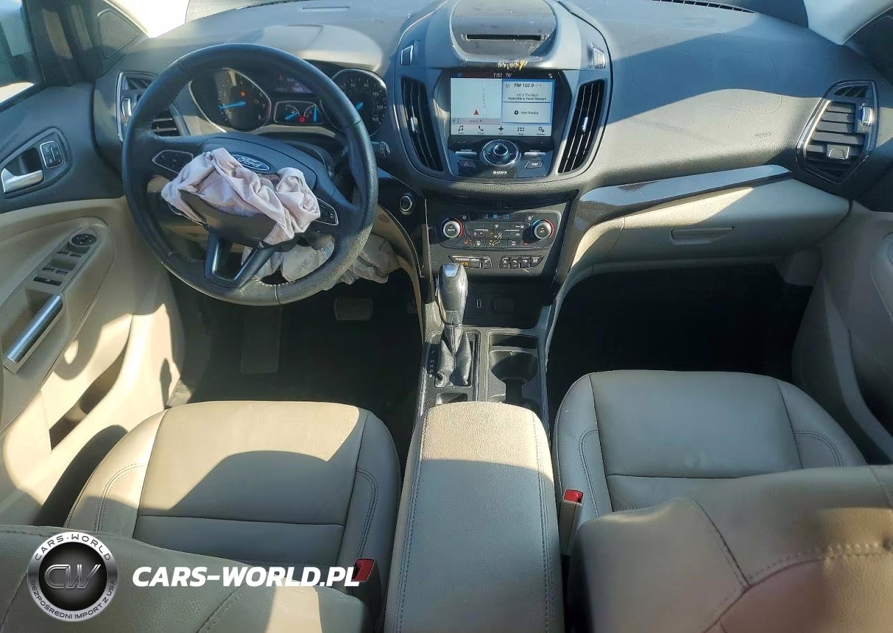 2018 Ford Escape Titanium VIN:1FMCU9J90JUB36055 - 8