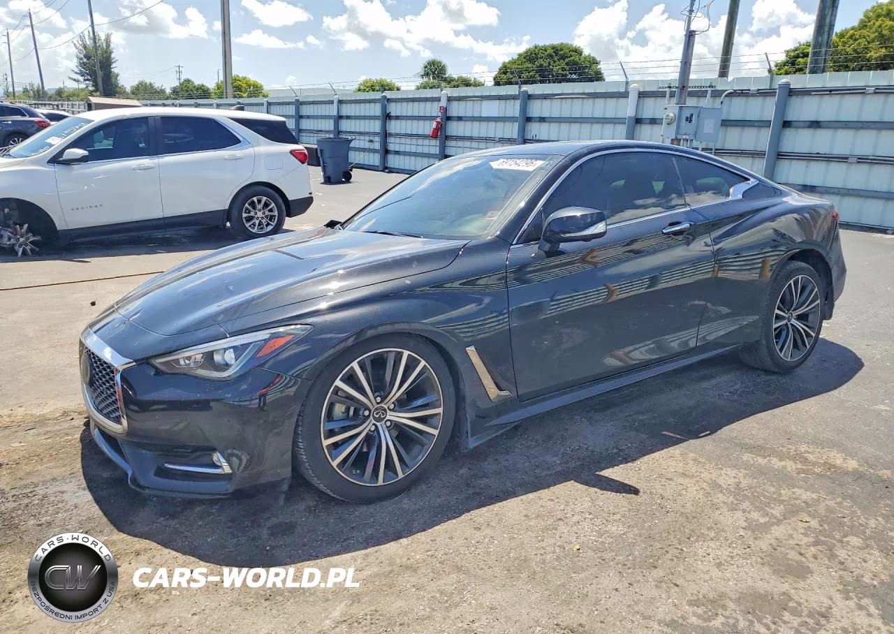 2021 Infiniti Q60 Luxe