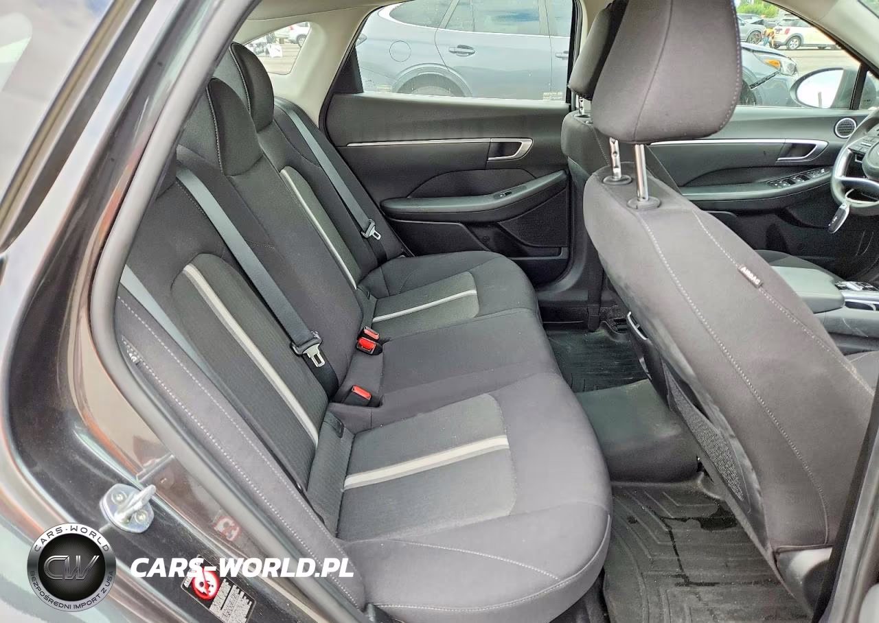 2022 Hyundai Sonata Hybrid Blue VIN:KMHL24JJ3NA048191 - 10