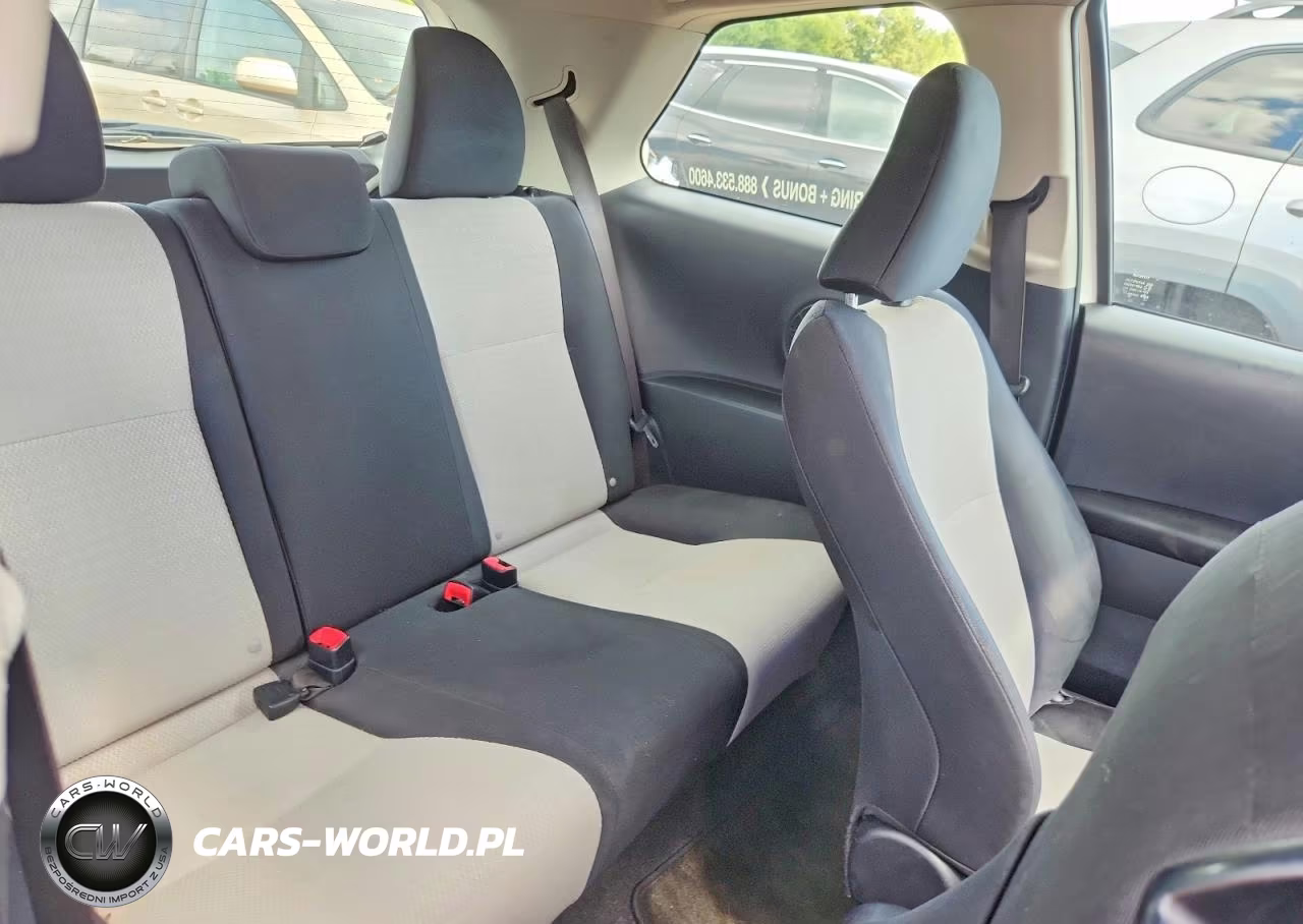 2012 Toyota Yaris 3-Door Le VIN:JTDJTUD35CD504600 - 10