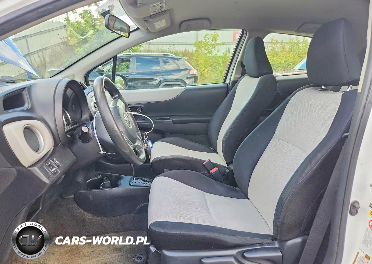 2012 Toyota Yaris 3-Door Le VIN:JTDJTUD35CD504600 - 7