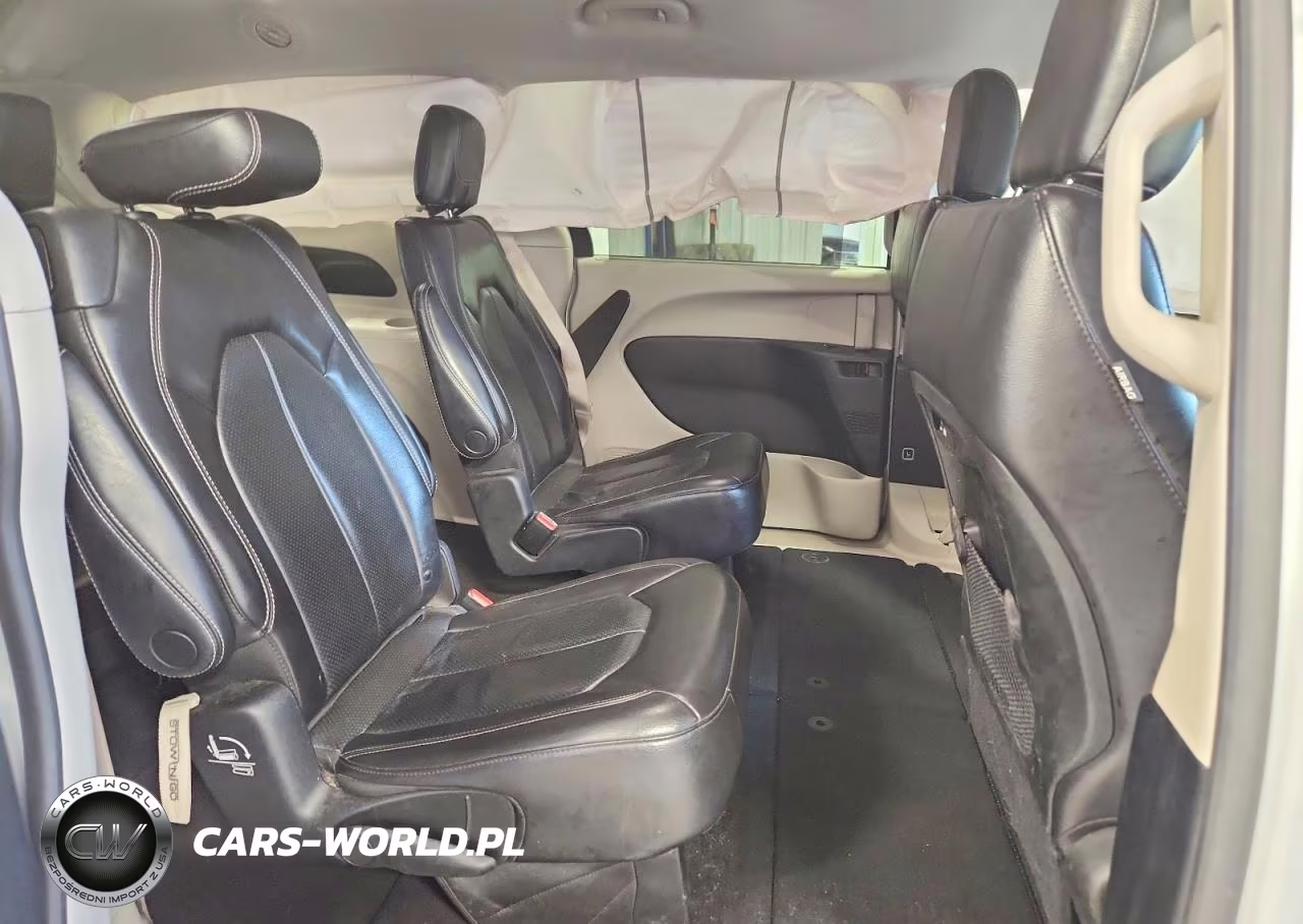 2022 Chrysler Pacifica Touring L VIN:2C4RC1BG2NR147481 - 11