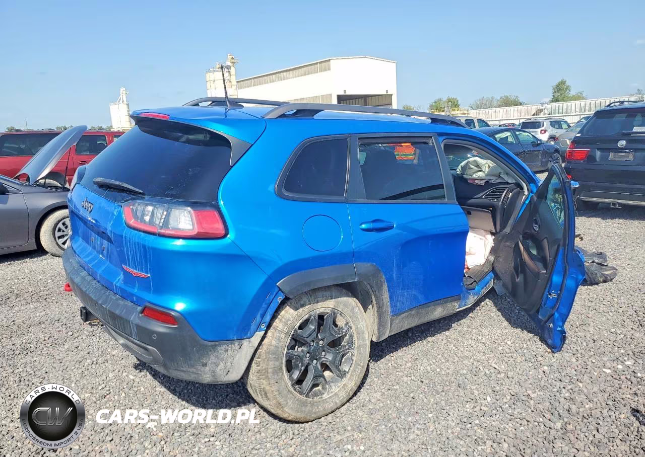 2019 Jeep Cherokee Trailhawk VIN:1C4PJMBX0KD477102 - 3