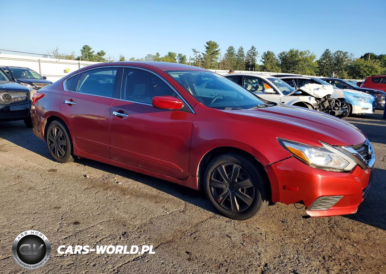 2016 Nissan Altima 2.5 S VIN:1N4AL3AP7GC155426 - 4