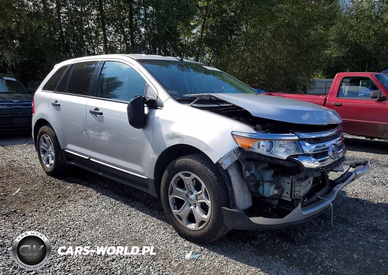 2013 Ford Edge Se VIN:2FMDK3G98DBA32941 - 4
