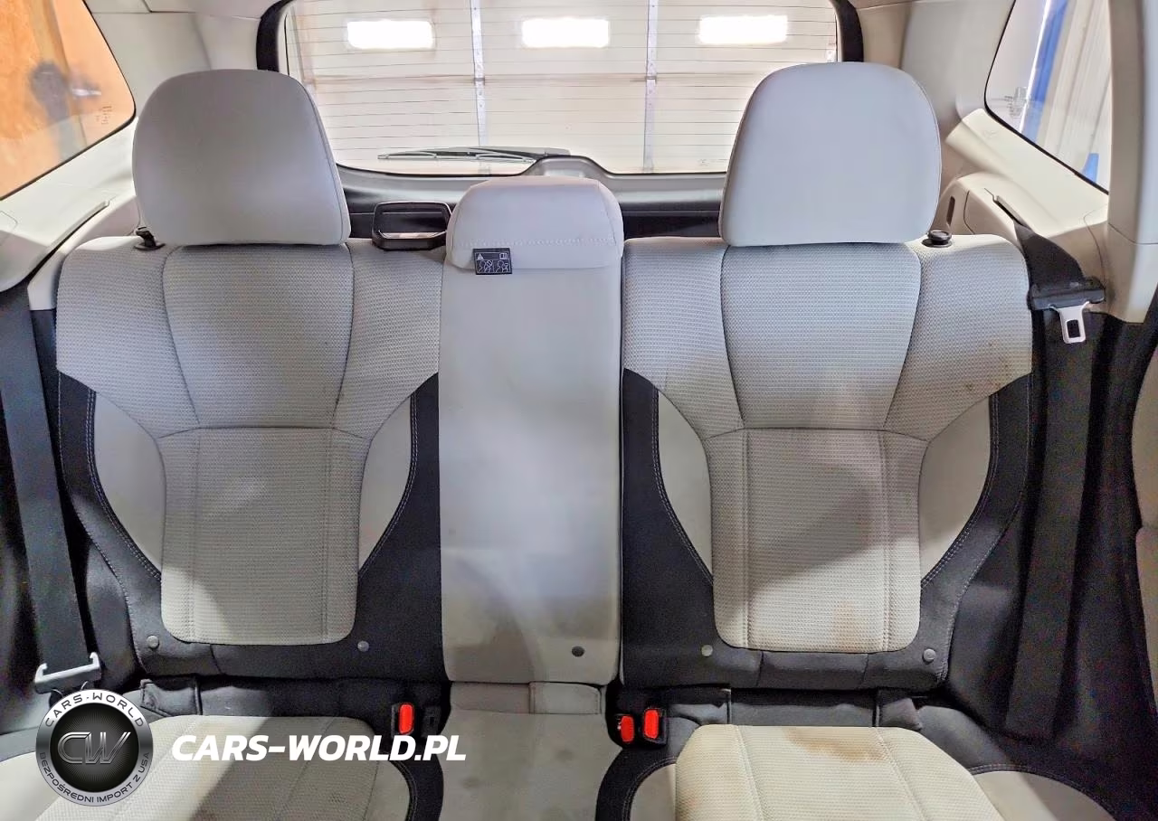 2022 Subaru Forester VIN:JF2SKAAC3NH467442 - 10