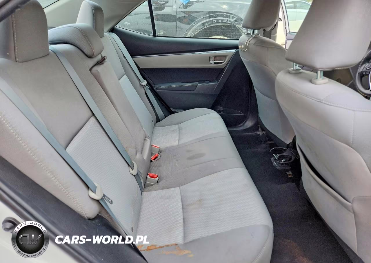2016 Toyota Corolla Le VIN:5YFBURHE4GP505900 - 10