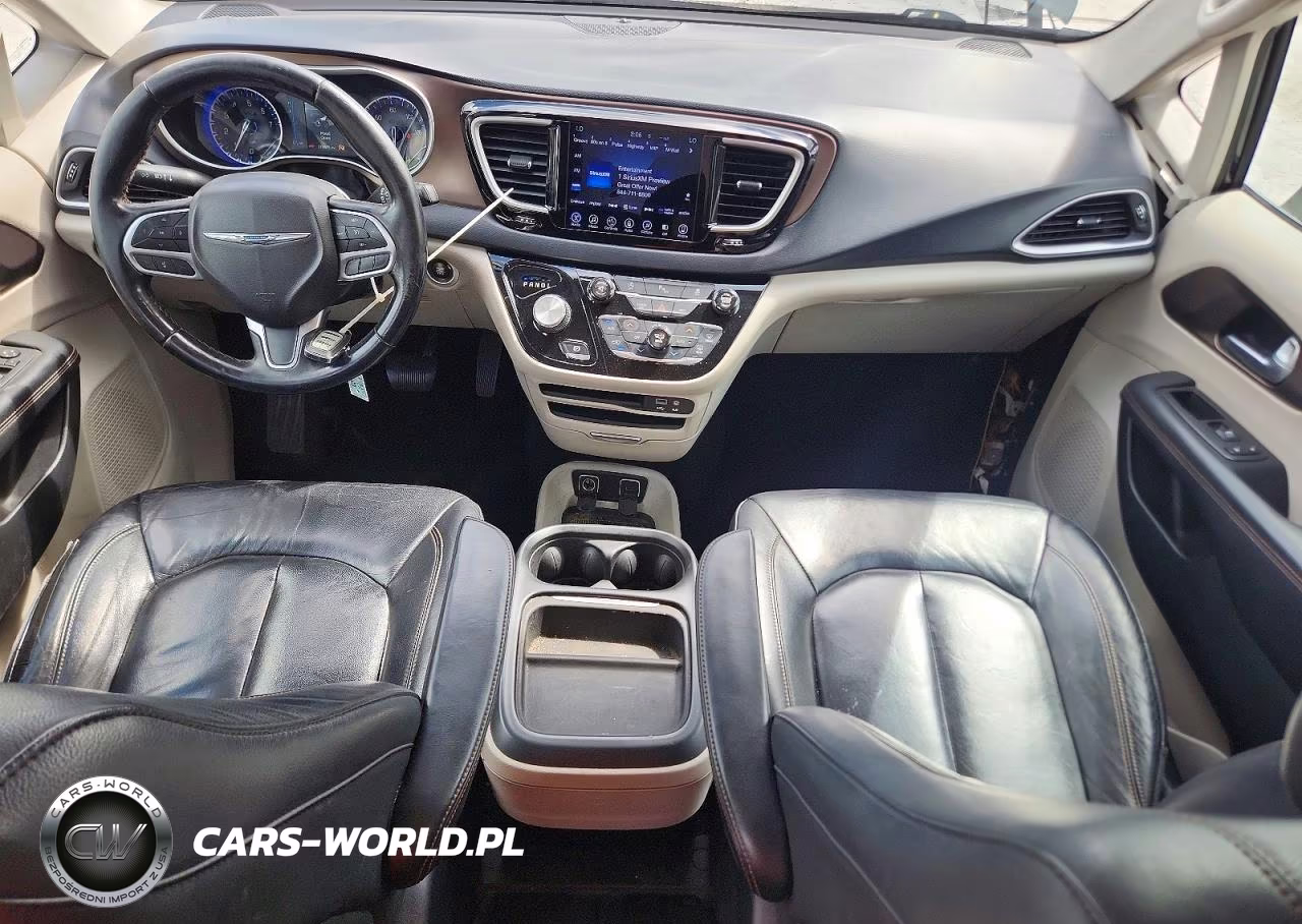 2017 Chrysler Pacifica Touring L VIN:2C4RC1BG1HR803609 - 8