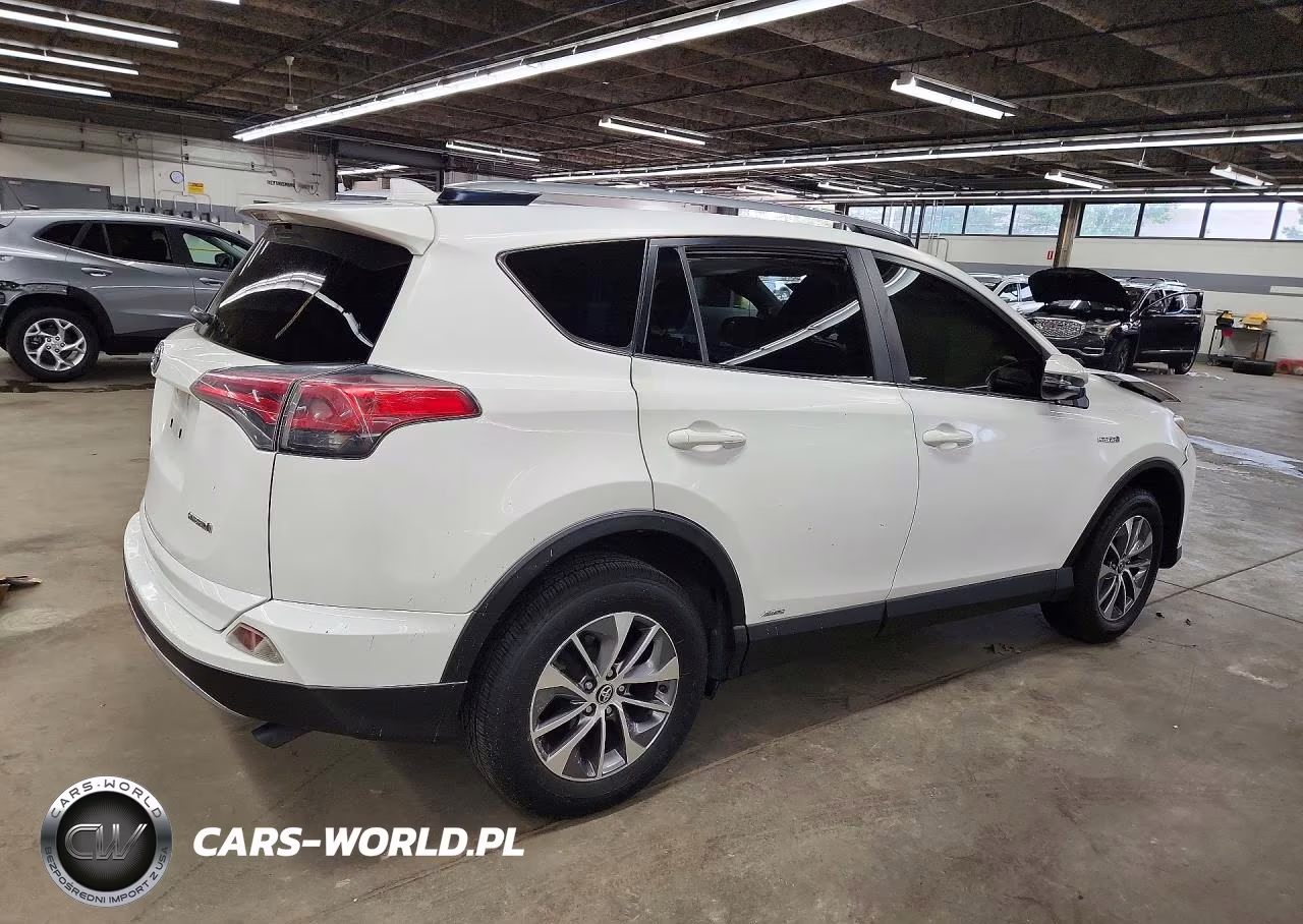 2017 Toyota Rav4 Hybrid Le Plus VIN:JTMRJREV7HD132884 - 3