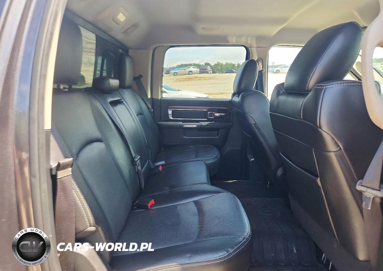 2015 Ram 1500 Laramie VIN:1C6RR7NM9FS680339 - 10