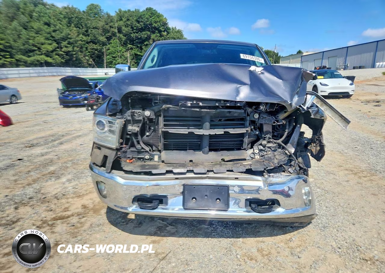 2015 Ram 1500 Laramie VIN:1C6RR7NM9FS680339 - 5