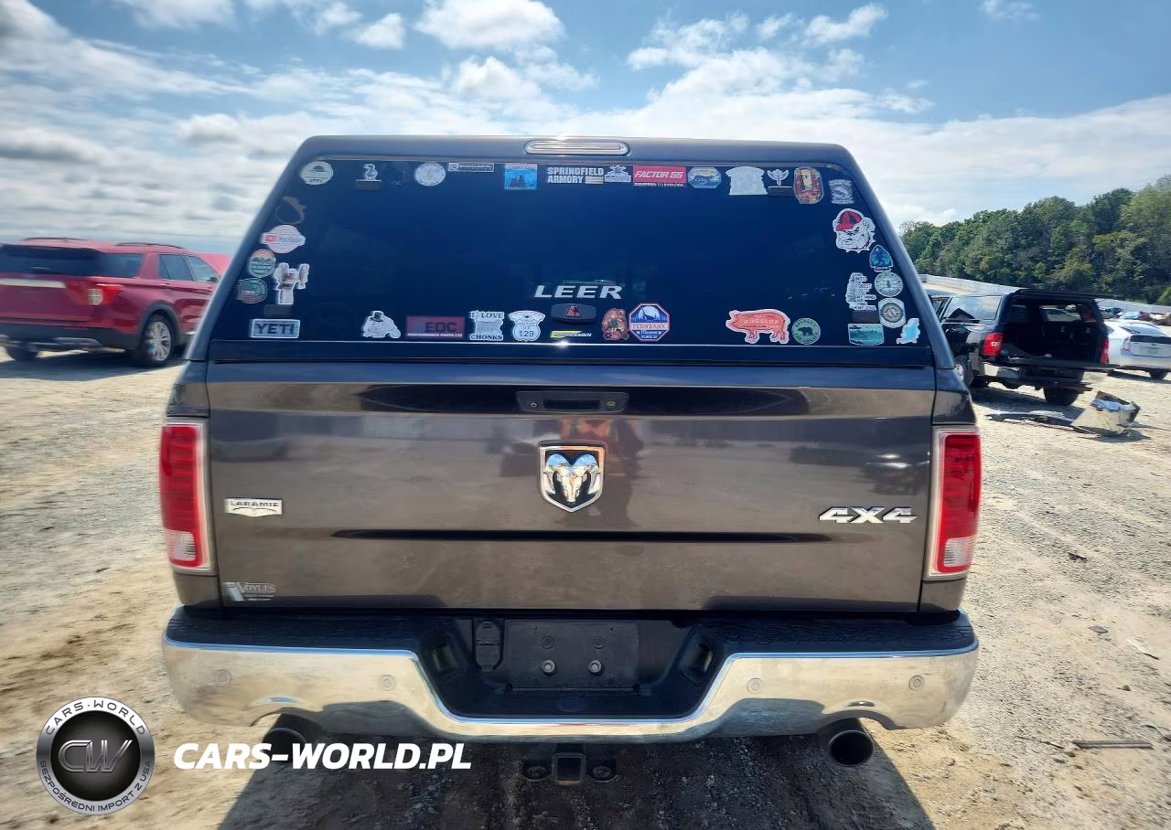 2015 Ram 1500 Laramie VIN:1C6RR7NM9FS680339 - 6